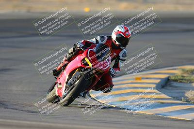 media/Oct-06-2024-Race Pace (Sun) [[d7d39ec7ad]]/1-Turn 10 (730am)/